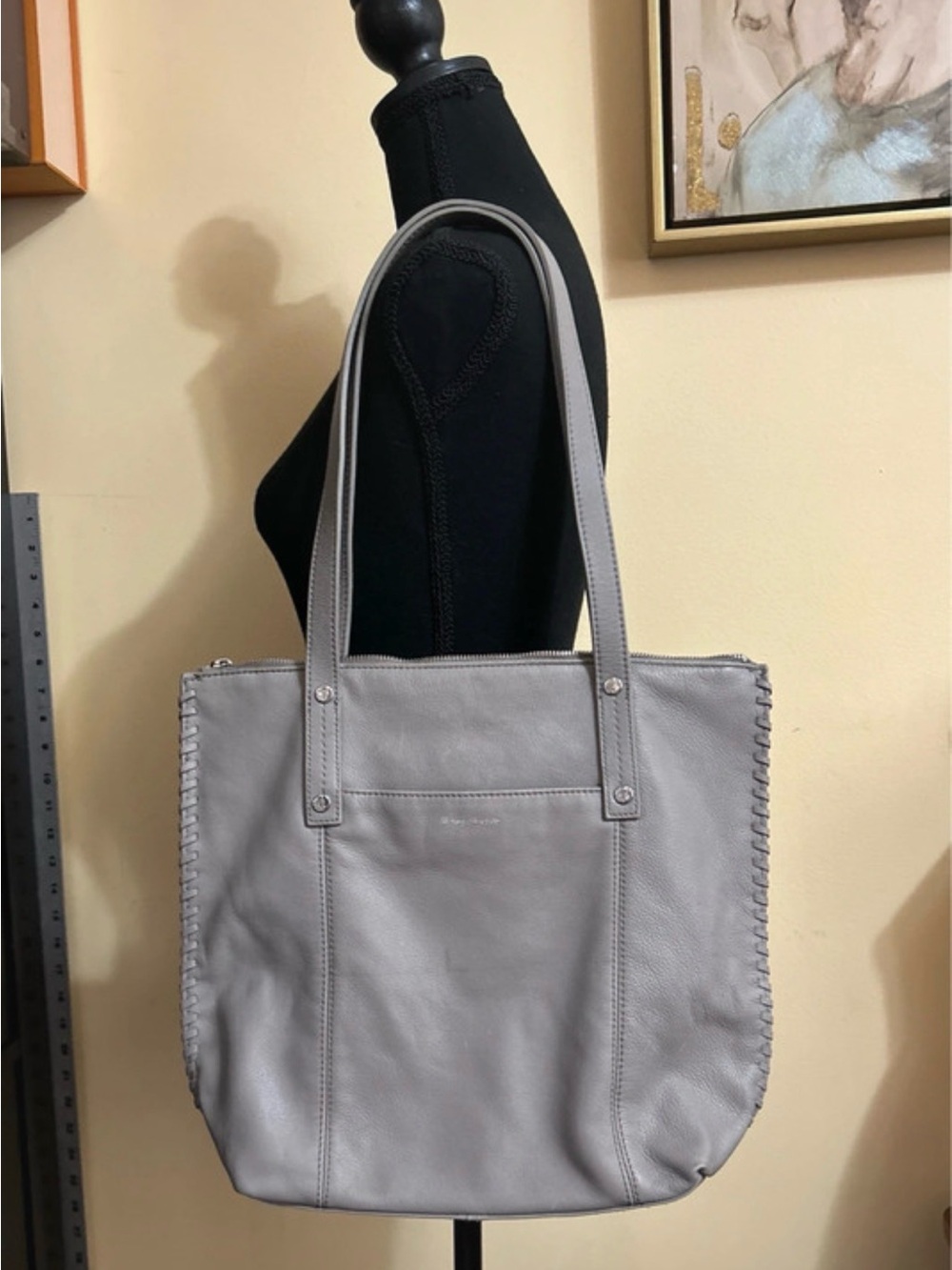 Tommy Bahama Lido Leather Tote Bag EUC
